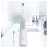 thumbnail of Braun Oral-B AquaCare 6 Munddusche Mundduschen Weiss