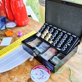 thumbnail of HMF 10015-17 Geldkassette mit Münzzählbrett, 30 x 24 x 9 cm, Gelb