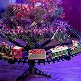 thumbnail of WellHome - Trenino di Natale 80 x 80 cm