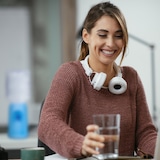 thumbnail of Relaxdays Wasserspender mit Tank & Zapfhahn, Tisch Trinkwasserspender Büro, 4,5 l, Kunststoff, H x D: 47,5 x 17 cm, blau