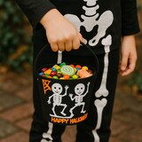 thumbnail of WellHome - Halloween-Dekorationsset – Hängende Ornamente und Süßigkeitentüte