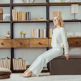 thumbnail of Relaxdays Sitzbank mit Stauraum, Samt, 80 L, Flur, Wohnzimmer, gepolstert, faltbar, Truhenbank, 38x77x39 cm, dunkelgrau