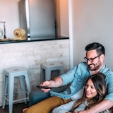 thumbnail of Relaxdays Holzfass 1,25 l, mit Bock, Zapfhahn, für Whiskey, Wein, Spirituosen, Whiskyfass HxBxT 23 x 16 x 25,5 cm, natur