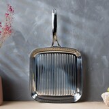 thumbnail of Gril carré inox 30 cm