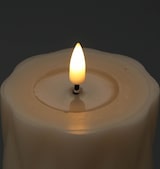 thumbnail of LED Kerze Mia mit Rautenmuster Echtwachs flackernd H: 12,5cm D: 7,5m creme