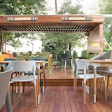 thumbnail of VASNER Teras 25 Basix Heizstrahler 1 Stufe 2500 Watt Schwarz für Gastro & Privat, IP65 Strahlwasserschutz