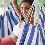 thumbnail of Relaxdays Hängesessel, Baumwolle, Deckenschaukel für drinnen & draußen, 150 kg, Hängesitz Kinder & Erwachsene, blau/weiß