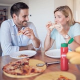 thumbnail of Relaxdays Pizzateller, 4er Set, Bambus, Ø 32 cm, Servierbrett für Pizza, Flammkuchen, Käse, rundes Pizzabrett, natur