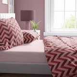 thumbnail of Bettwäsche 4 teilig Set Baumwolle 155x220 cm Rot Rosa Bordeaux Zick Zack mit Reißverschluss