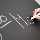 thumbnail of VASNER Citara T Plus Infrarotheizung Tafel 1100 Watt schwarz rund, Infrarot Tafelheizung, mit Kreide beschreibbar, IP44 Spritzwasserschutz