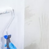 thumbnail of Pintura Tixotrópica Antimanchas Bajo Olor (4L - Blanco) - Base agua, tapa manchas incendios, humos, grasas, aceites en cocinas