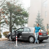 thumbnail of Relaxdays Absperrpfosten, klappbar, Stahl, Parkplatz Absperrung, H: 65 cm, abschließbar, Parkpfosten eckig, gelb/schwarz