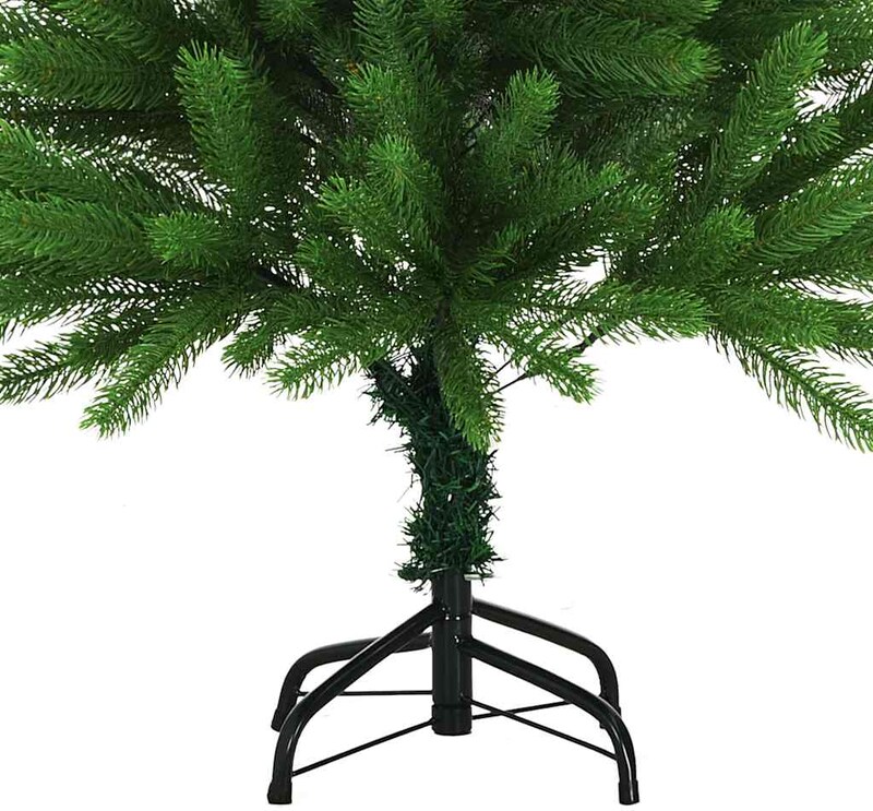 Ein grüner Weihnachtsbaumständer mit Zweigen.