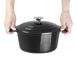 thumbnail of Grote zwarte ronde ovenschaal Vogue