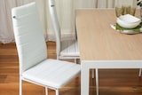 thumbnail of Rechteckiger Innentisch 150x90 cm mit Aluminiumgestell und Tischplatte in Holzoptik, ideal für Küche und Esszimmer–NOAH-Weiß/Holz