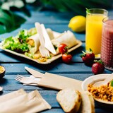 thumbnail of BIOZOYG 200 Stück Einweg-Besteck-Set Partybesteck, Biobesteck, kompostierbar, Holzbesteck Einwegmesser Einweggabeln und Serviette aus Recyclingpapier