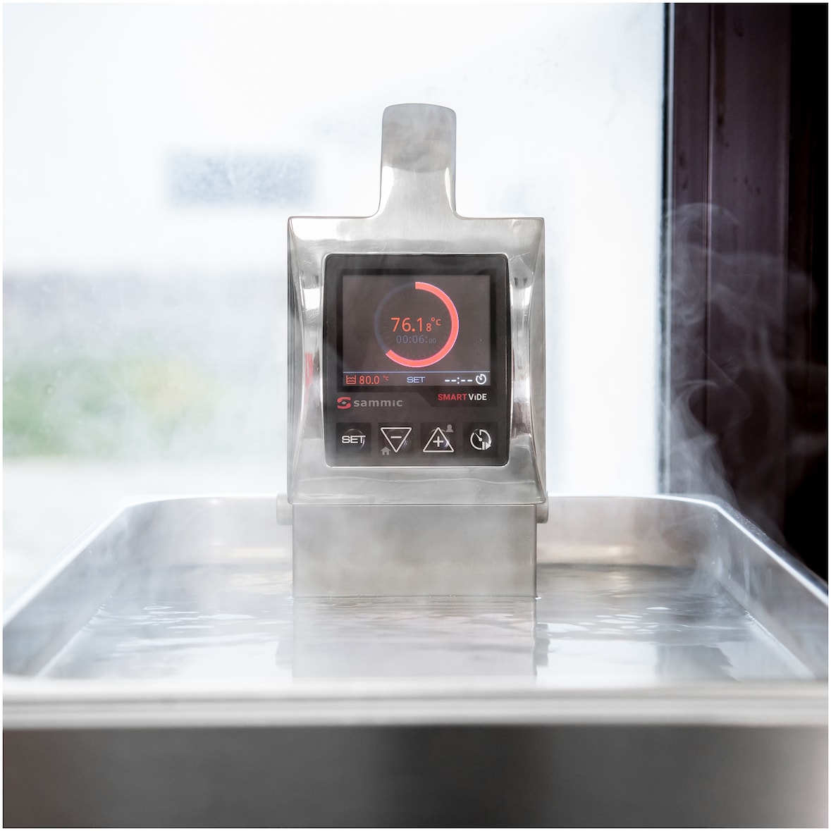 SAMMIC Cocedor sous-vide profesional para 56 litros mod. SmartVide 9. Panel y asa de acero inoxidable.