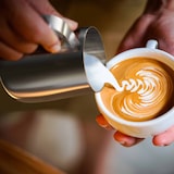 thumbnail of Arendo Edelstahl Milchkännchen mit Messskala - Milchkanne zum Aufschäumen von Milchschaum