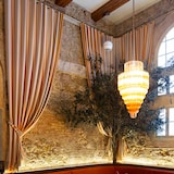 thumbnail of Kit de tringle à rideaux Laiton Poli Verni 150cm Diam.20mm Embout Contemporain - Fixation Mur - Boulet