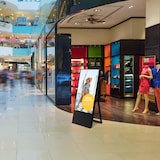 thumbnail of Exposiciónate Smart Line Digitaler Kundenstopper Mit 43" Samsung-Bildschirm Schwarz DIAT43ESF