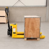 thumbnail of Transpaleta Litio 1500kg - 48V/10Ah - 550x1150mm
