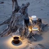 thumbnail of Lámpara de mesa LED blanca Push Up portátil y recargable