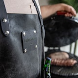 thumbnail of Boska Mr. Smith-Grillschürze Schwarz / 100% europäisches Leder / Alle Grill-Tools griffbereit / Mit Tasche, Karabiner & Bieröffner / Komfortabel