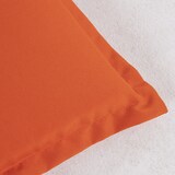 thumbnail of Almofada laranja padrão com encosto de poltrona empilhável de jardim