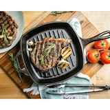 thumbnail of Lodge | Poêle grill carrée en fonte naturelle 26cm | Sain et sans PFAS | Tous feux dont induction, four & BBQ | Made in USA