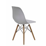 thumbnail of Modèle Don Rodrigo 2.0 Paquet de 4 chaises confidentes avec structure en bois de hêtre naturel. Fabriquées en PVC, avec assise tapissée.