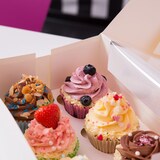 thumbnail of BIOZOYG 25 Stück Cupcake Boxen inkl Einlagen für 12 Cupcakes, mit Sichtfenster aus PLA Muffin-Schachteln Dessertboxen umweltfreundliche Materialien