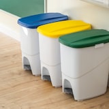 thumbnail of Cubos con pedal Pedalbin Ecológico 25 litros. (Lote de 3 unidades: amarillo, verde y azul)
