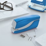thumbnail of Leitz NeXXt WOW Elektrisches Heftgerät 5566 Halbstreifen 10 Blatt Blau E1 Kunststoff, Metall