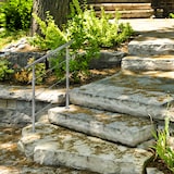 thumbnail of Relaxdays Treppengeländer Edelstahl Set, für Innen und Außen, Handlauf, 1,0 m lang, 2 Pfosten, 3 Querstreben, silber