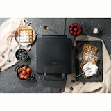 thumbnail of ADLER AD3049 Gofrera Profesional para 4 Gofres Belgas Gruesos, Placas Antiadherentes, Regulador de Temperatura, Waffle Maker Negro, 1800W