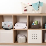 thumbnail of Relaxdays Erste Hilfe Koffer, Verbandskasten Alu mit Tragegurt, leer, Medizinbox für Notfälle, HBT: 19x32x20 cm, silber