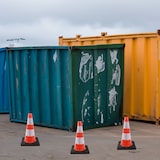 thumbnail of 5x Verkehrskegel Pylone schwere Ausführung Leitkegel mit Reflektionsstreifen  45 cm  Warnkegel