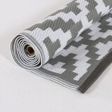 thumbnail of Alfombra de exterior rectangular de  150x240 cm  color blanco y gris , Impermeable, Reversible, Ecológica