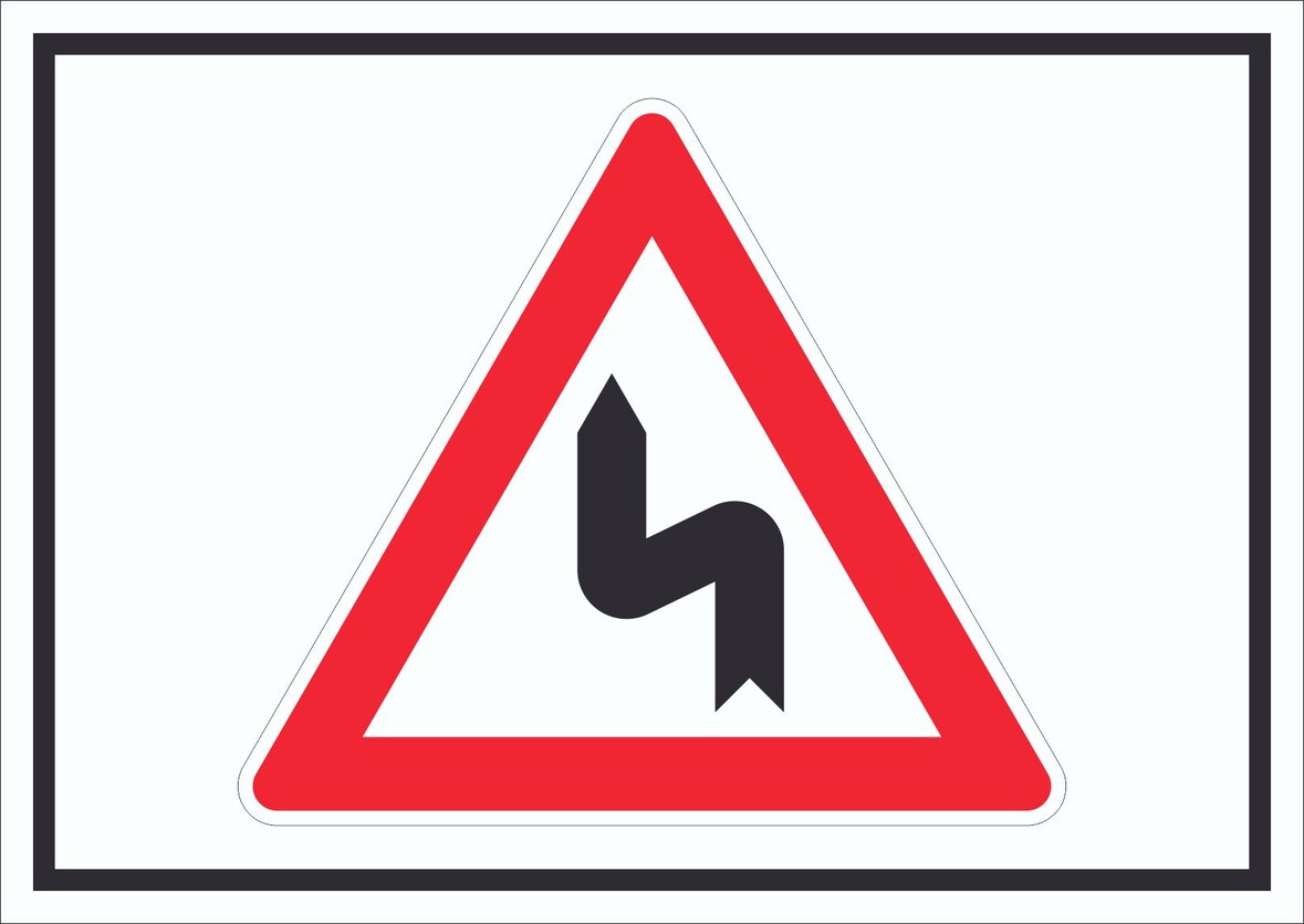 Schild Achtung Doppelkurve links Symbol A0 (841x1189mm)