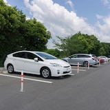 thumbnail of Relaxdays Absperrpfosten, klappbar, Stahl, Sperrpfosten Parkplatz, HxBxT: 65 x 15 x 13 cm, Signalstreifen, silber/rot