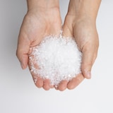 thumbnail of Kunstschnee Schneeflocken 30g zum Basteln Dekorieren Schnee Deko Bastelschnee Dekoschnee Weihnachtsdeko Winterdeko Weiß