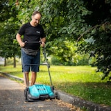 thumbnail of Handkehrmaschine mit 2 Bürsten Mechanische Kehrmaschine Blatt Schmutz Kehrbreite 63 cm Behälter 20L Terrassenreinigung Alleen INTEC