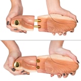 thumbnail of Zedernholz Schuhspanner