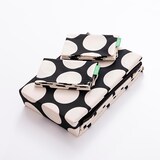 thumbnail of Benetton - 4-teiliges Doppelbett-Set (Bettbezug 220 x 220 cm, Spannbettlaken 160 x 200 cm und 2 Kissenbezüge 50 x 80 cm) 100 % schwarze Baumwolle