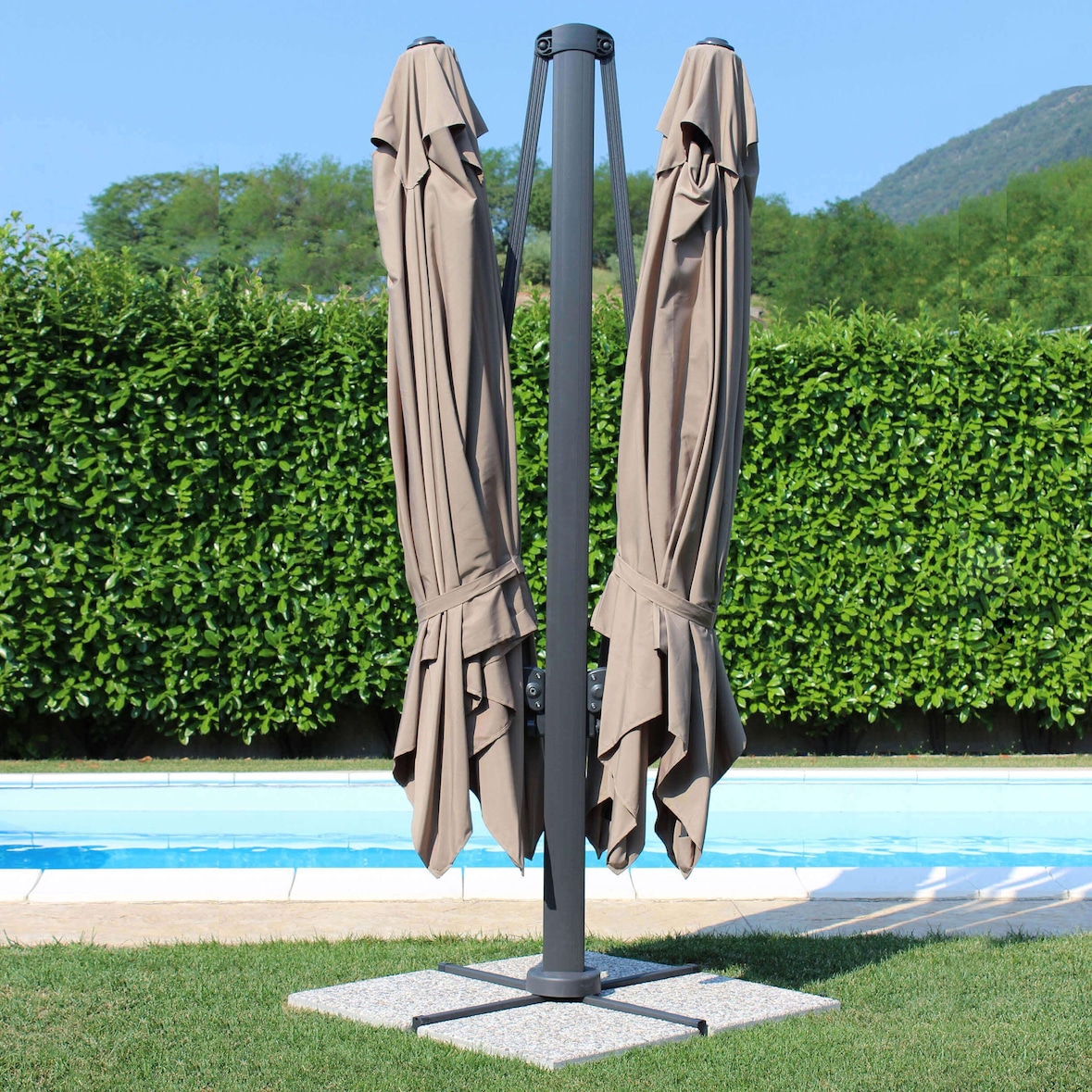 BS COM Ombrellone doppio da Giardino 3x3 in alluminio 635x296x273 cm Taupe