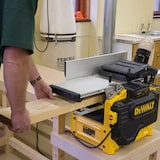 thumbnail of Pialla a filo spessore 260MM 2100W DEWALT D27300-QS