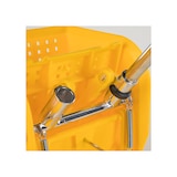 thumbnail of METRO Professional Schoonmaakwagen, polypropyleen / staal / pvc, 27 x 57 x 67 cm, 20 L, incl. mopwringer, geel