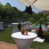 thumbnail of Cubremesa blanco 80 x 110 cm