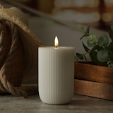 thumbnail of LED Kerze Mia Echtwachs mit Rillen flackernd H: 12,5m D: 8cm weiß