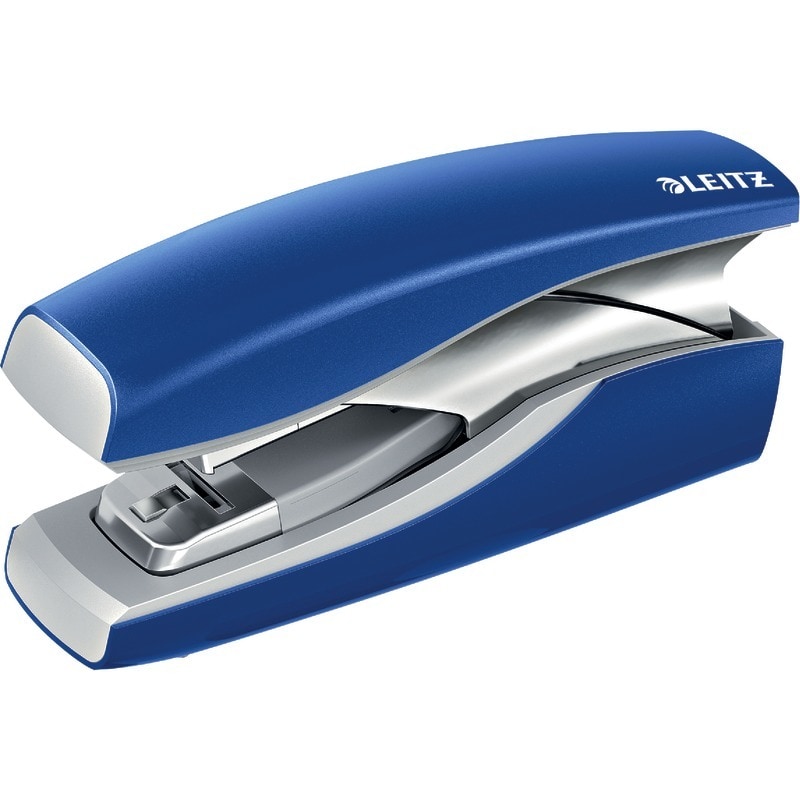 LEITZ Agrafeuse sur socle NeXXt Softpress Flat Clinch, agrafes 24-26/6, 24/8, capacité 30 feuilles. Bleu